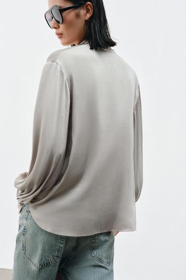 BLOUSE COL EN V AVEC NŒUD ZW COLLECTION - Gris perle de Zara - Image 2