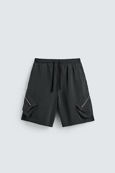 BERMUDA CARGO FLUIDA RELAXED FIT - Negro de Zara