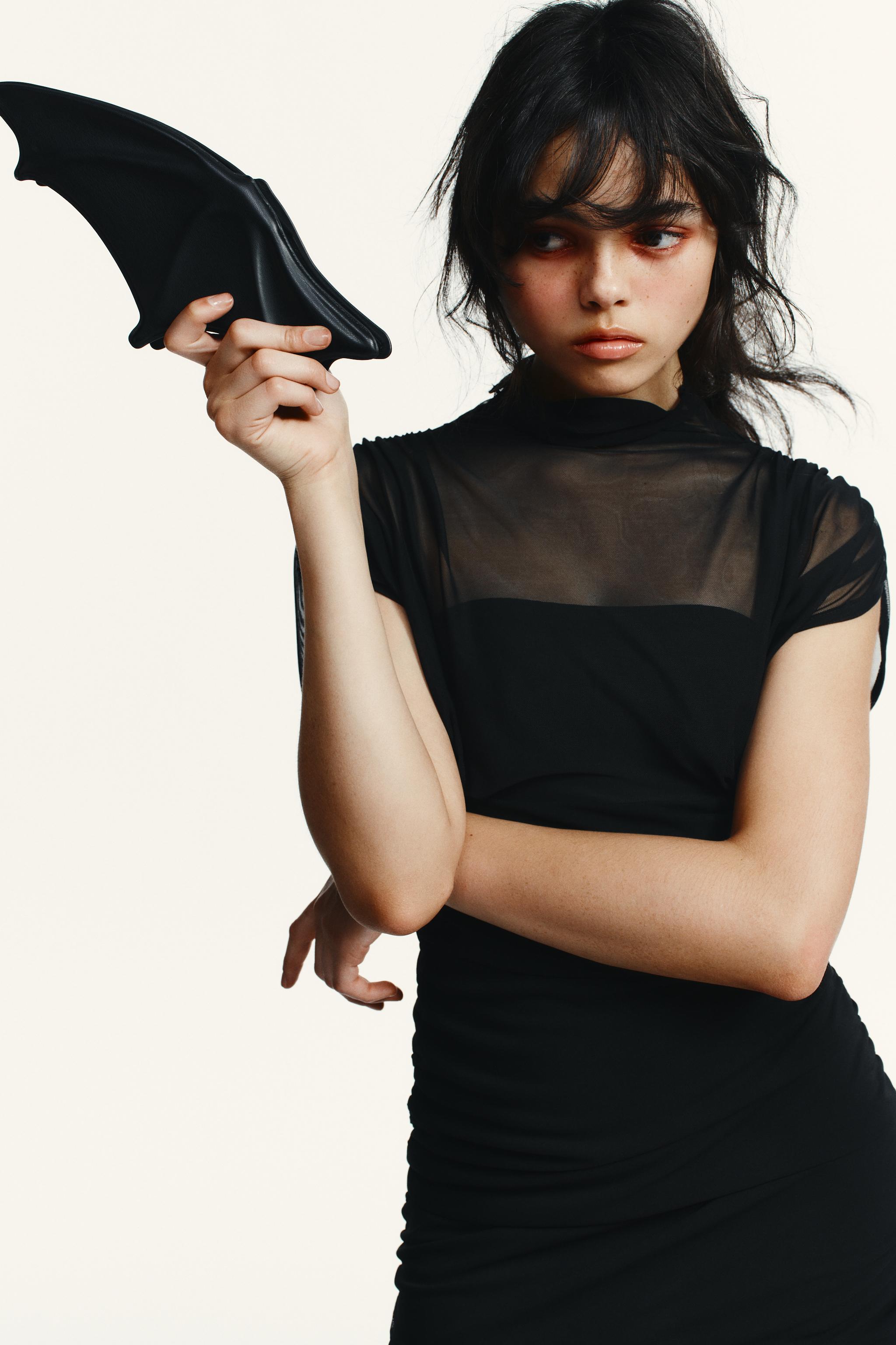 バットウィングスリーブハードボックス - ブラック | ZARA Japan