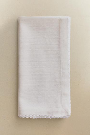 PACK OF SCALLOPED NAPKINS (PACK OF 2) - White by Zara
