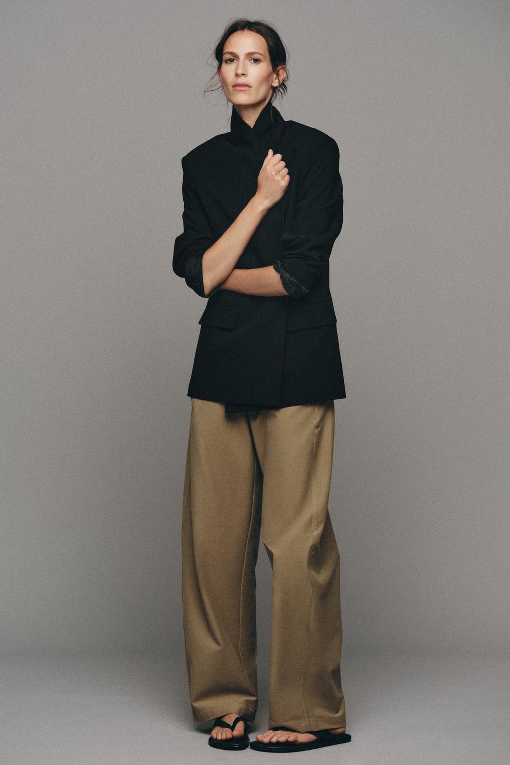 OVERSIZED DOUBLE-BREASTED BLAZER