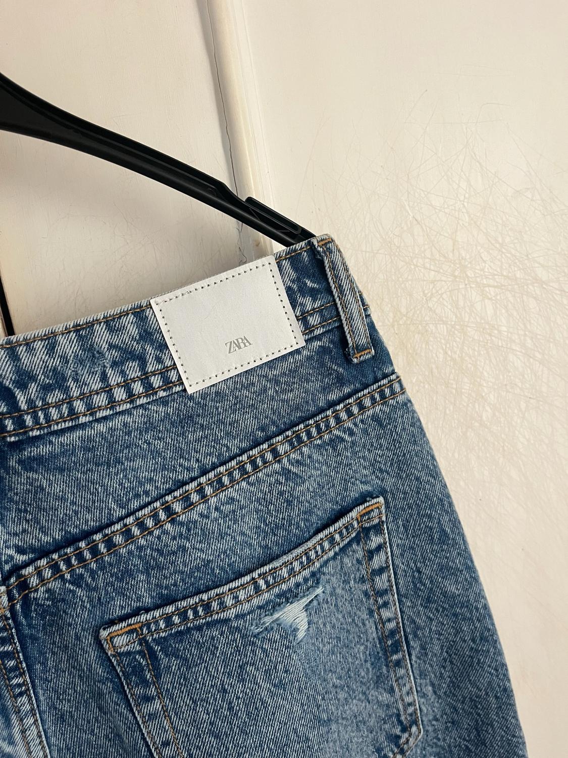 Z1975 MOM-FIT HIGH-WAIST JEANS - Image 4