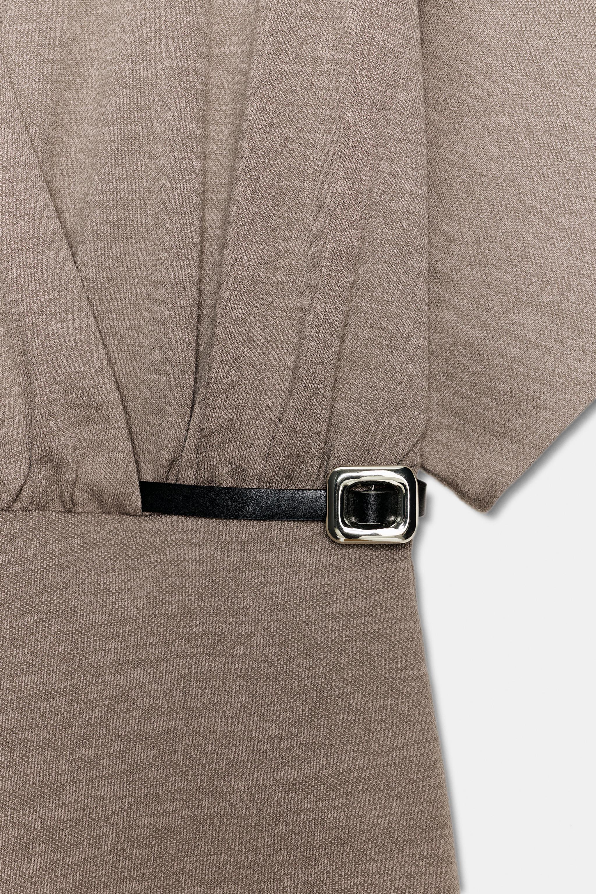 ROBE MI-LONGUE EN PIQUÉ AVEC CEINTURE