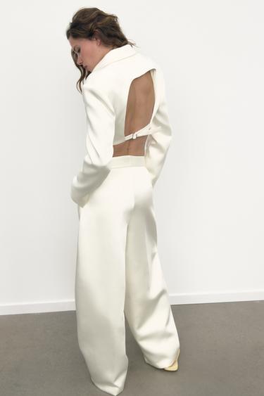 VESTE COURTE SATINÉE FENTE DOS - Blanc cassé de Zara - Image 4
