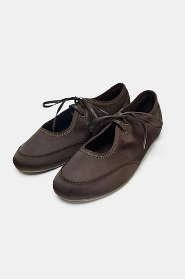 BALLERINES SPORTIVES À LACETS - Marron de Zara - Image 3