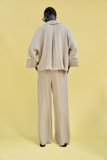PANTALON LARGE BANDES LATÉRALES BRODÉES - Sable de Zara - Image 3