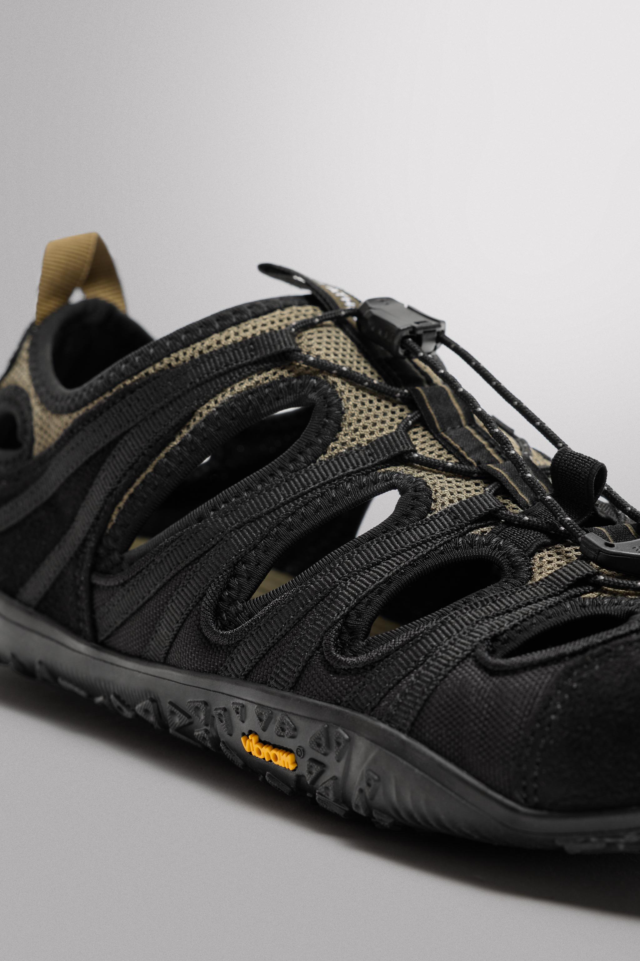 VIBRAM® TECHNICAL SANDALS - Black | ZARA Canada