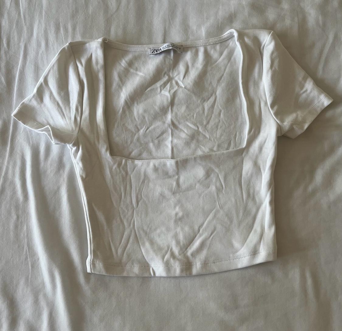CROP TOP WITH A SQUARE-CUT NECKLINE - Image 2