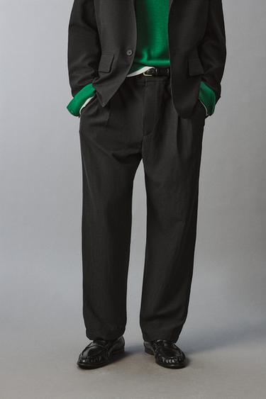 リラックスフィットプリーツスーツパンツブラックZaraのリラックスフィットプリーツスーツパンツ - ブラック 