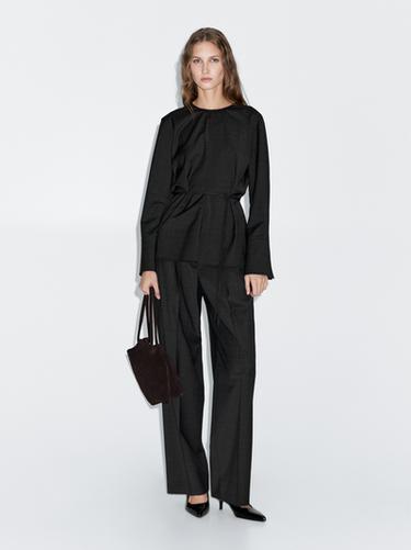Blusa con cinturón mezcla lana - Negro de Zara - Imagen 0