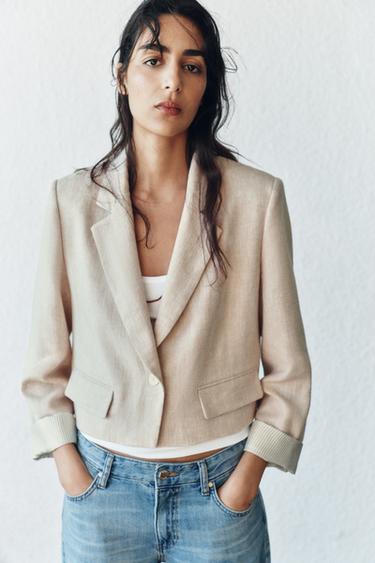 SHORT LINEN BLEND BLAZER WITH SHOULDER PADS - Light beige by Zara