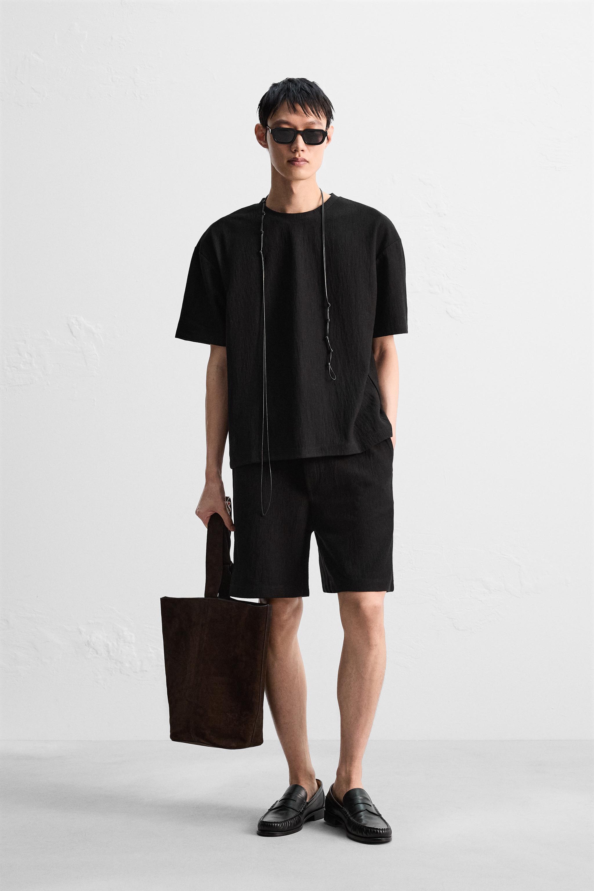 リラックスフィット テクスチャー素材Tシャツ - ブラック | ZARA