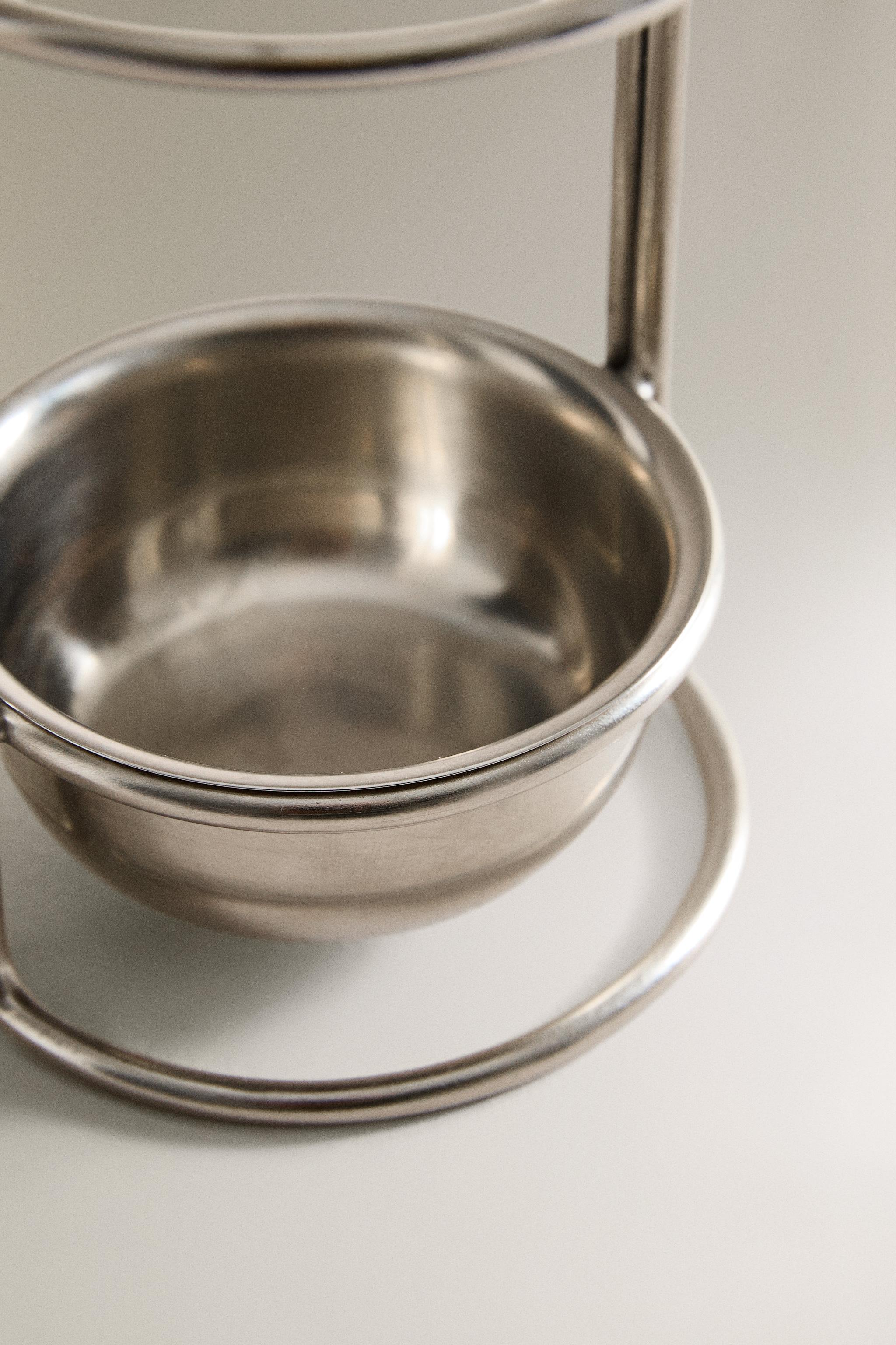 METAL TOOTHBRUSH HOLDER