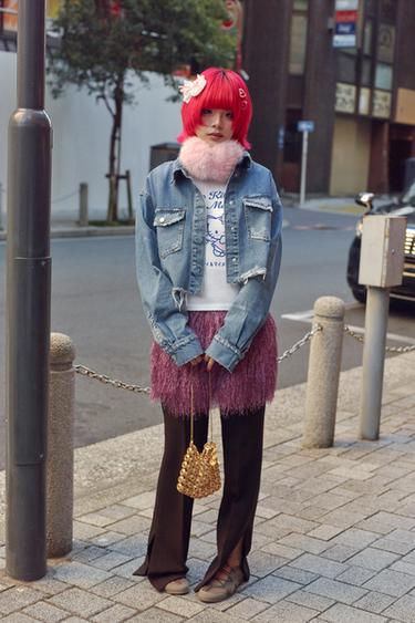 メタルアップリケバケットバッグゴールドZaraのメタルアップリケバケットバッグ - ゴールド 