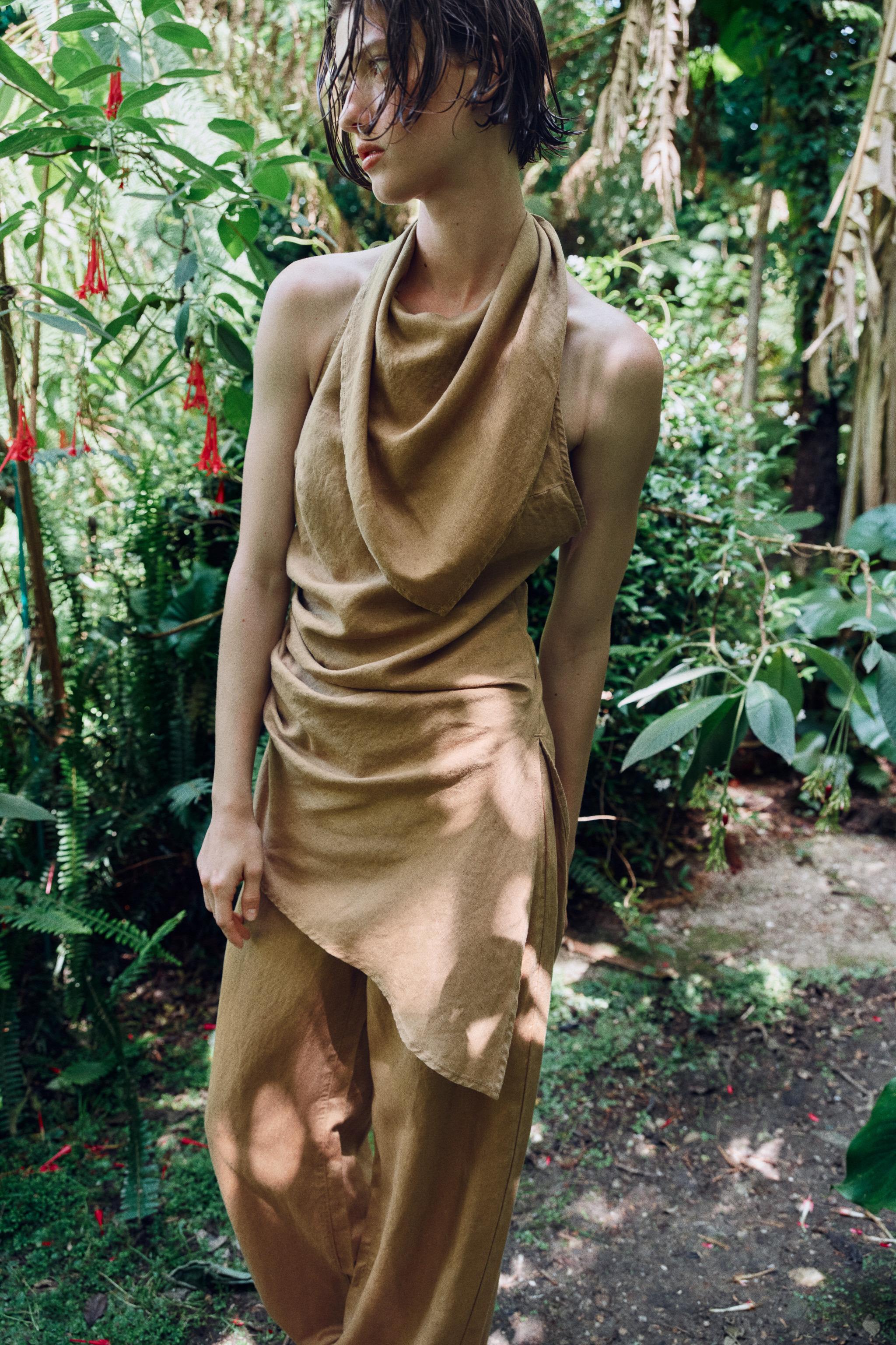 ASYMMETRIC LINEN HALTER TOP — Sand