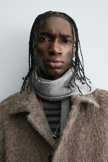 PALLTO ME LESH IMITIM GËZOFI - Ngjyrë rëre/ Me cirka nga Zara