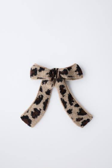 ANIMAL PRINT KNITTED BOW SCRUNCHIE - Brown by Zara - Image 3