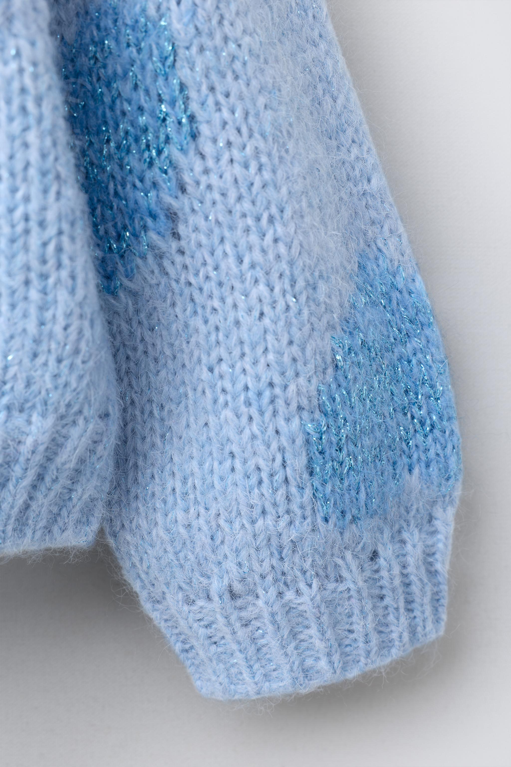 PULL EN MAILLE À COEURS