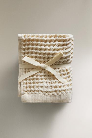 WAFFLE-KNIT COTTON HAND TOWEL (PACK OF 3) - Light beige by Zara
