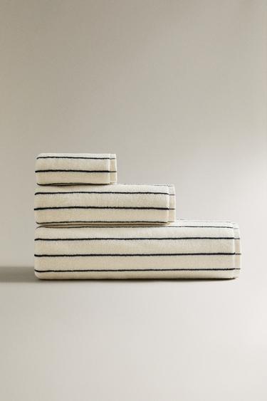 SERVIETTE DE BAIN RAYURE COULEUR - Bleu marine de Zara