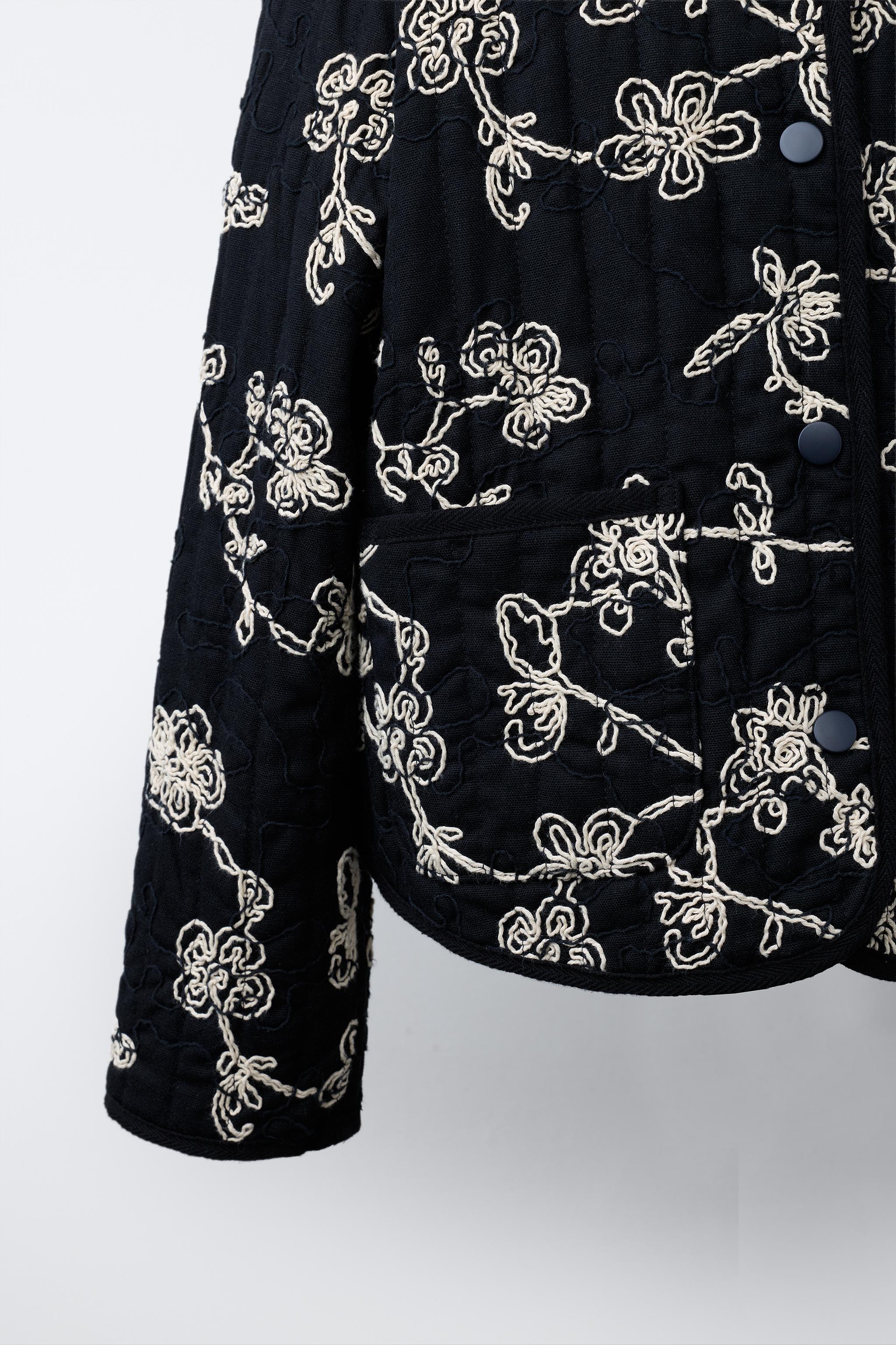 CONTRAST EMBROIDERED QUILTED JACKET