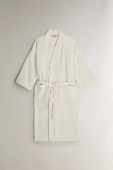 (420 GXM²) COTTON BATHROBE - Ivory by Zara