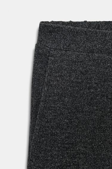 WEICHE HOSE MIT WEITEM BEIN - Grau von Zara