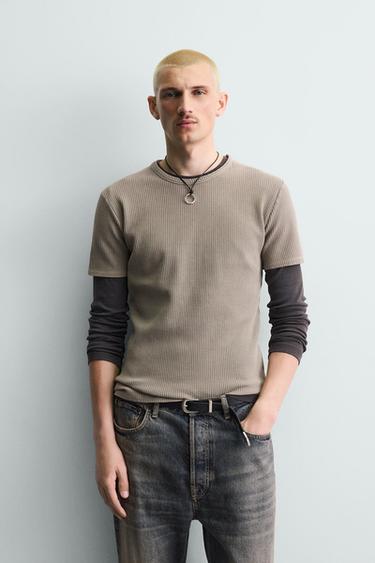 SLIM FIT TEXTURED KNIT T-SHIRT - Sand by Zara