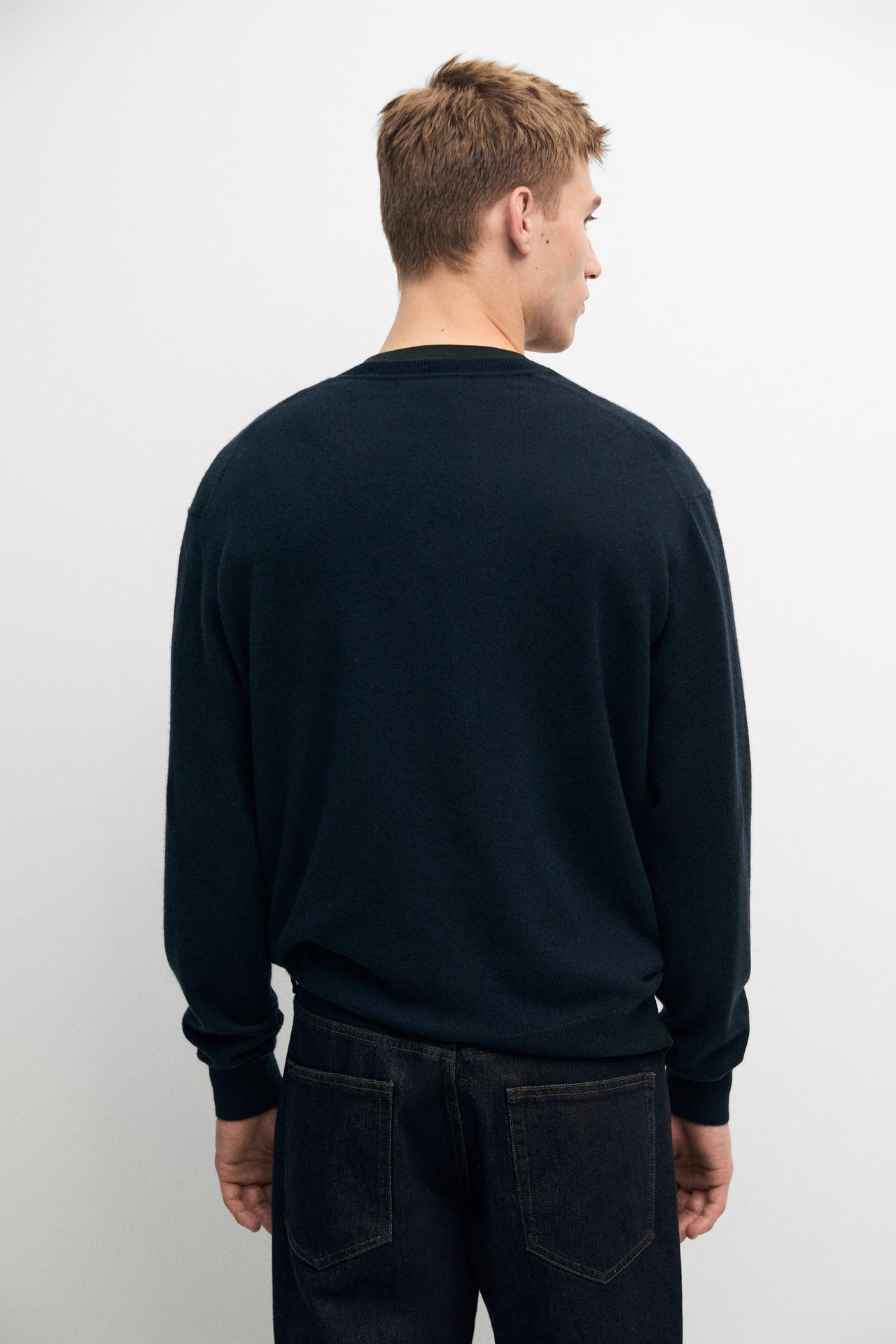 Knit 100% cashmere round neck sweater — Navy blue