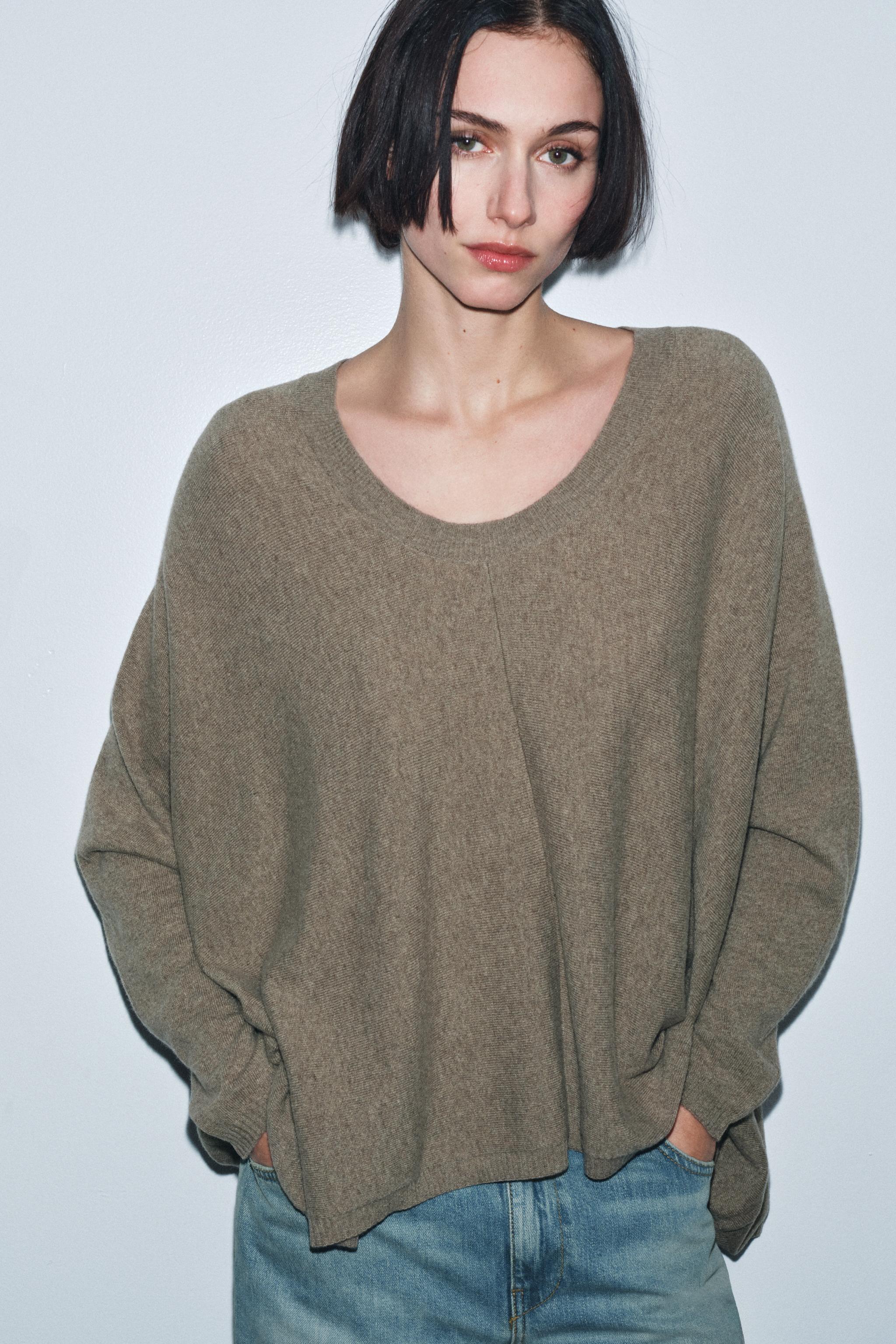 OVERSIZED WOOL JUMPER