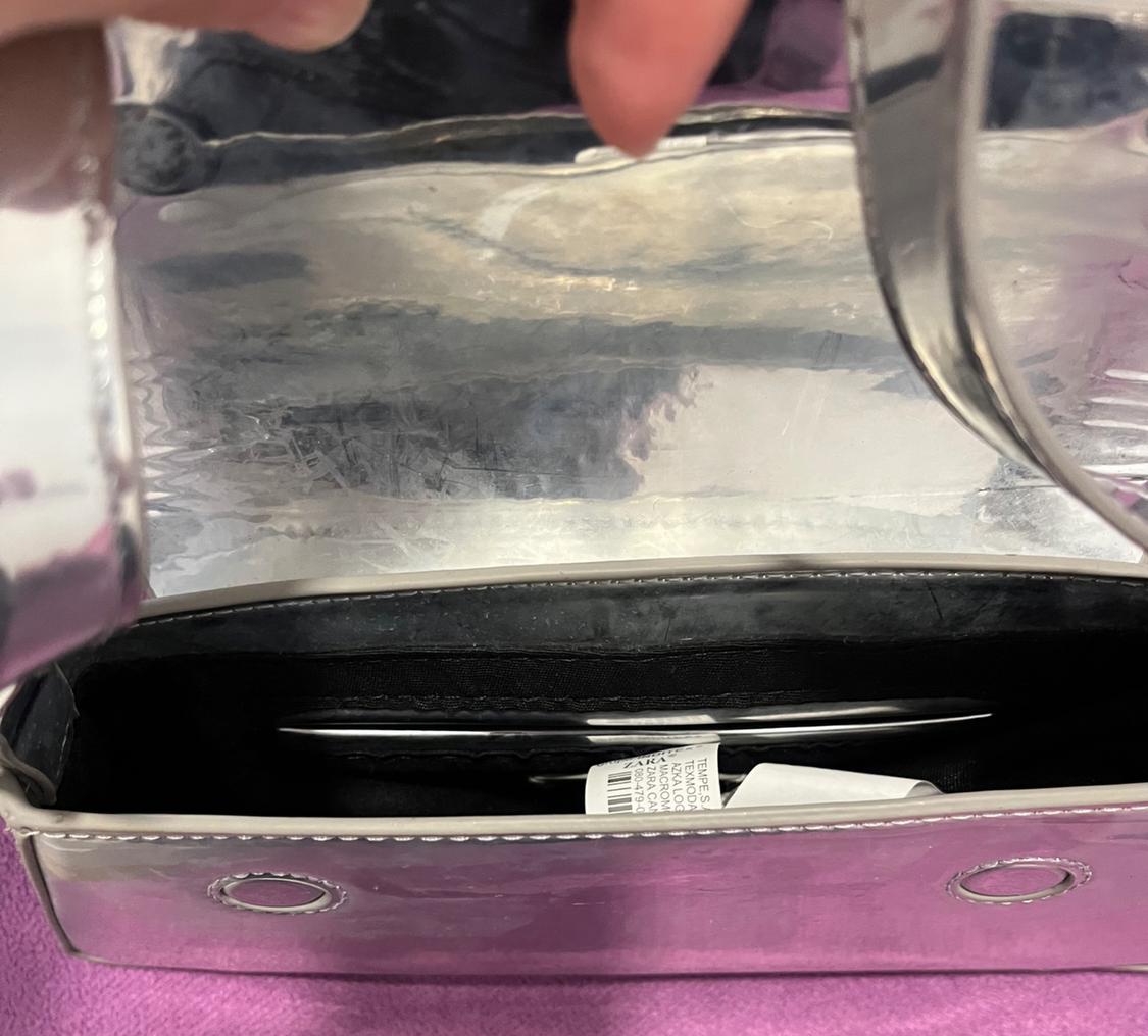 MINIMALIST SHOULDER BAG WITH FLAP - Image 4