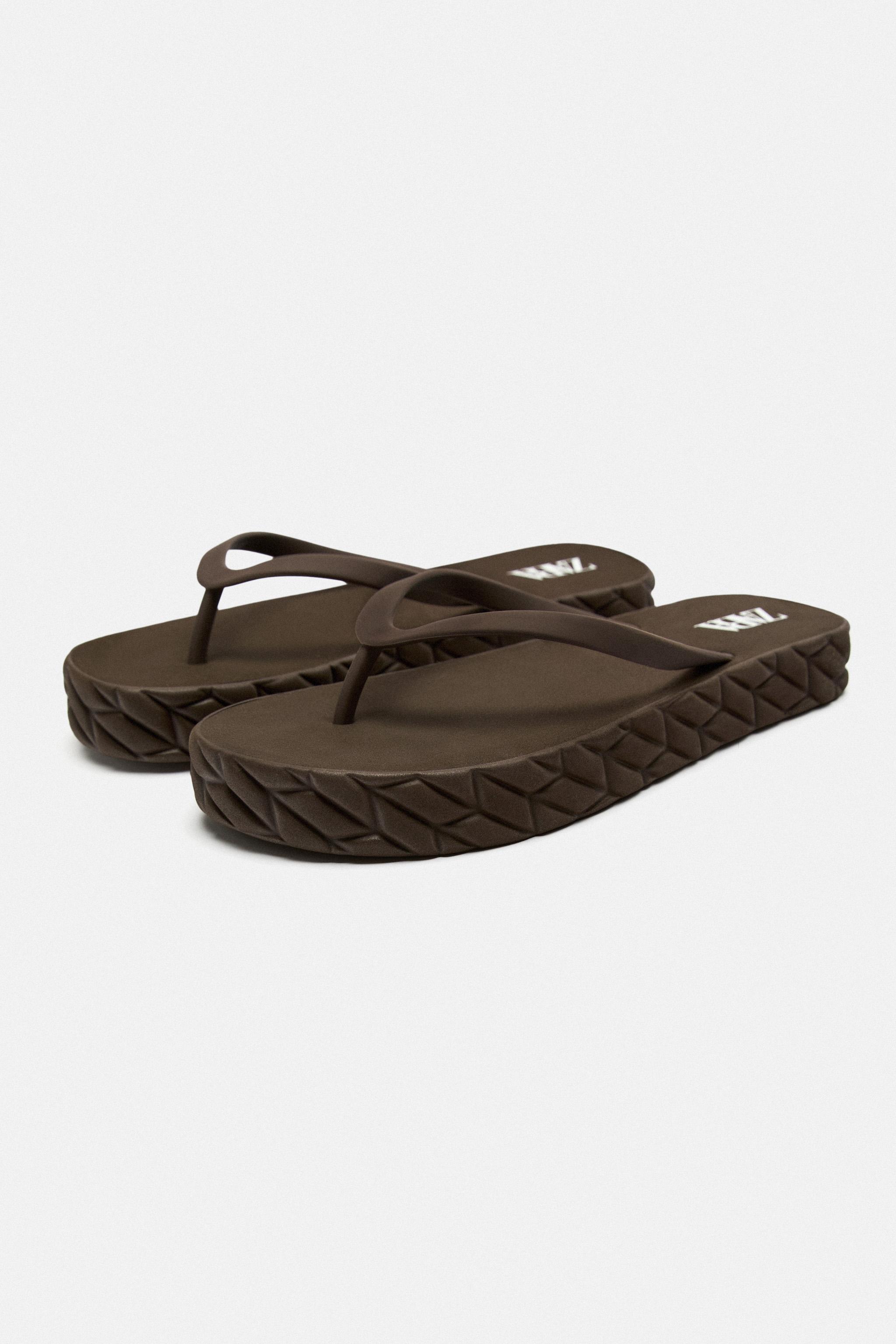 flat rubberised sandals zara