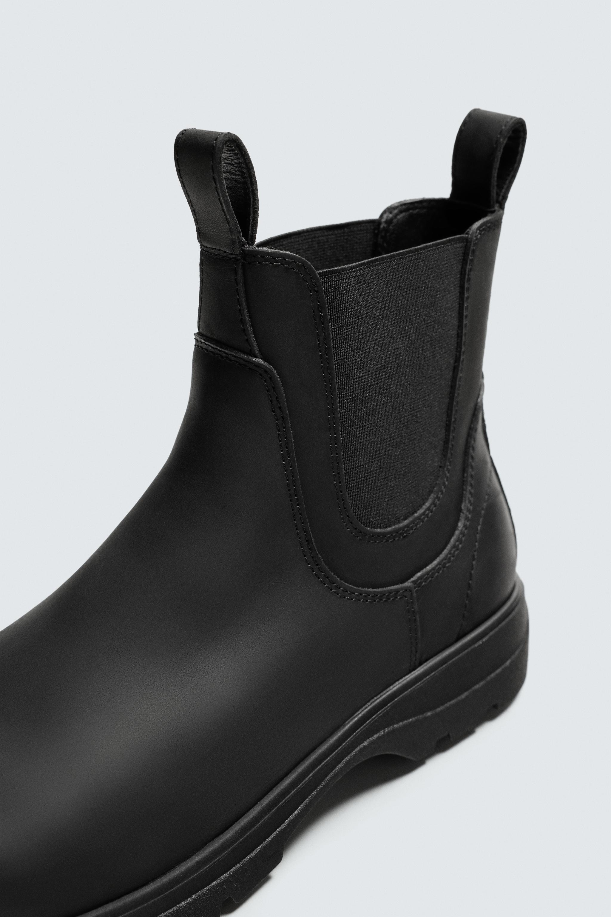 LEATHER CHELSEA BOOTS