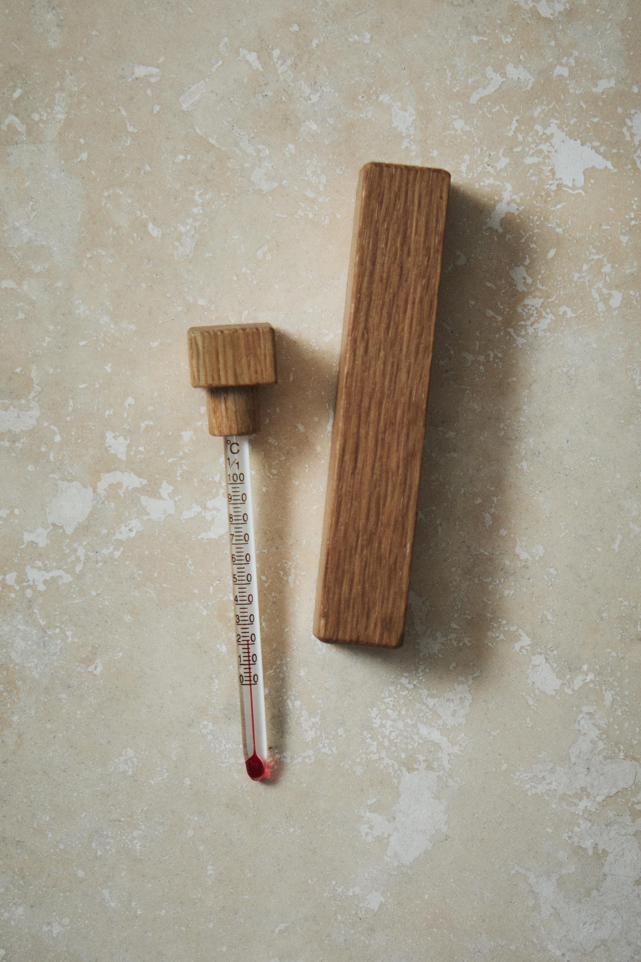 WOODEN BATH THERMOMETER