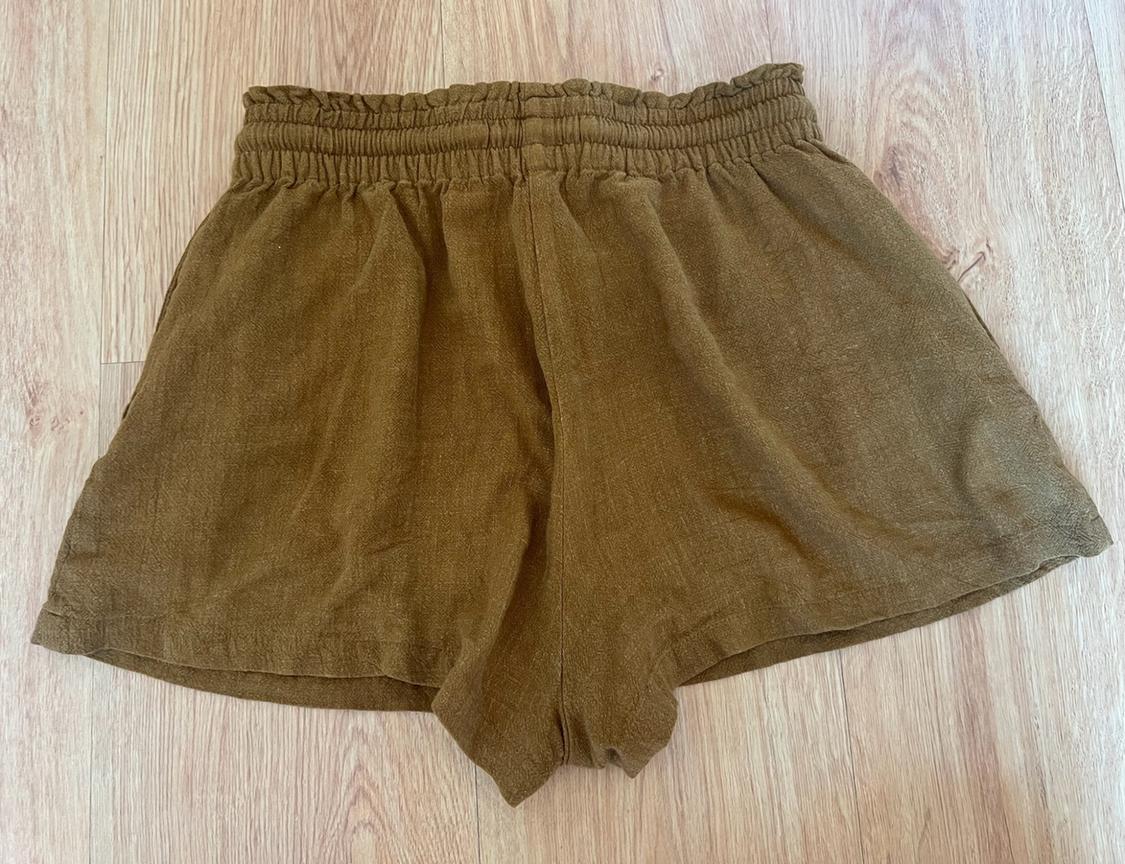 BERMUDA SHORTS WITH ELASTICATED DRAWSTRING WAISTBAND - Image 2