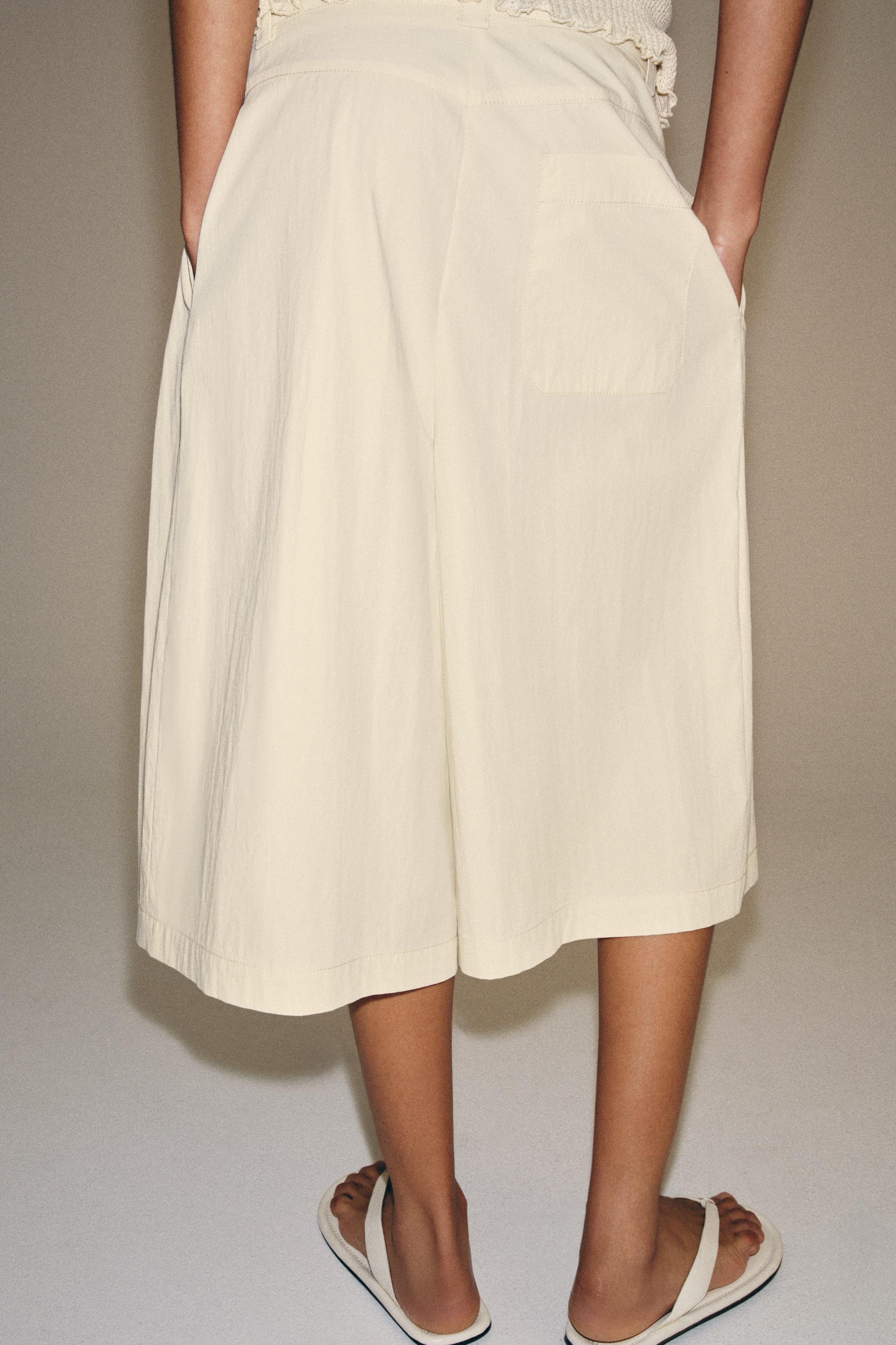 ZW COLLECTION PLEATED BERMUDA SHORTS