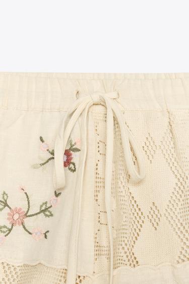 SHORT BRODÉ FLEURS CROCHET - Écru moyen de Zara - Image 6