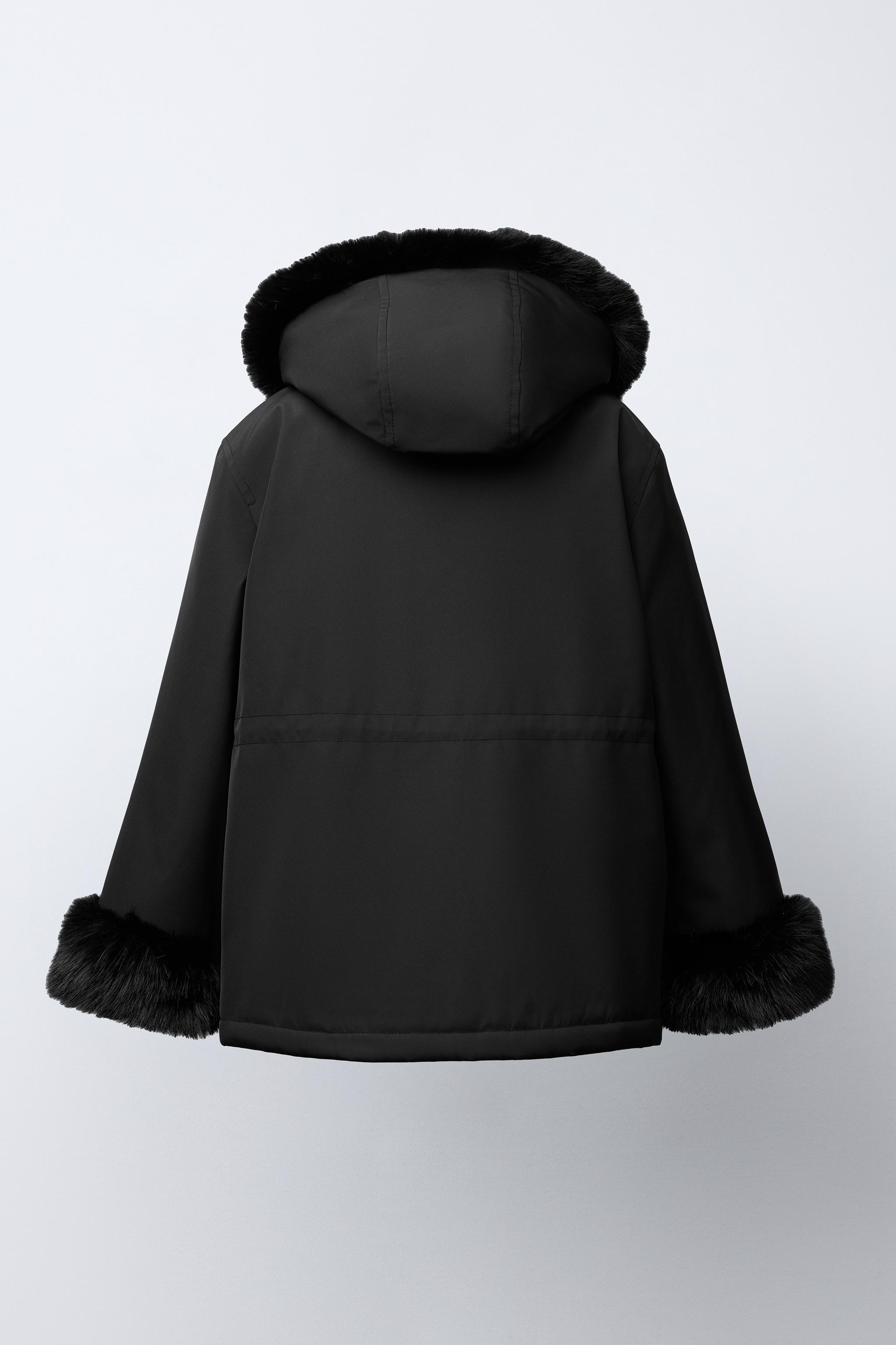 新品タグ付✨ ZARA スポーティーウィンターパーカー 黒 S ファー取り外し可 新品タグ付✨ ZARA スポーティーウィンターパーカー 黒 S ファー