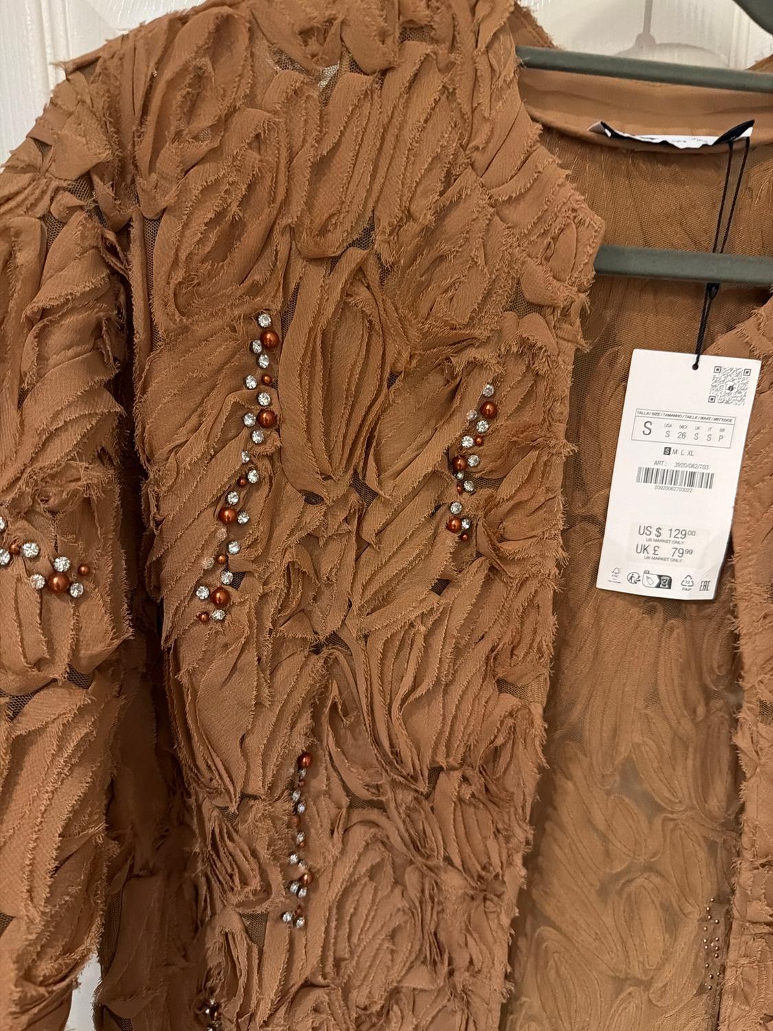 TEXTURED COAT WITH FAUX PEARLS AND BEADS - Image 3