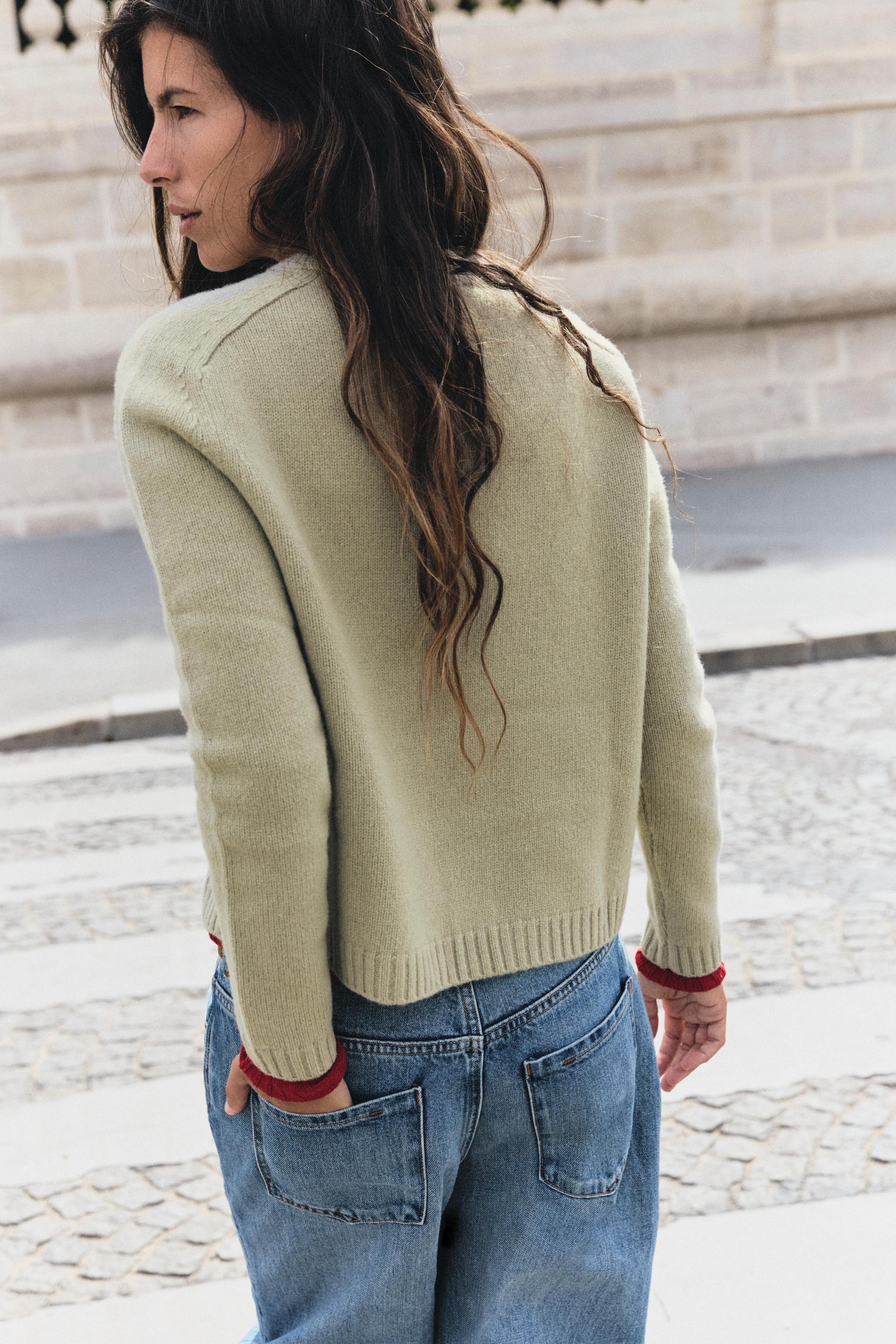 100% WOOL SOLID JUMPER