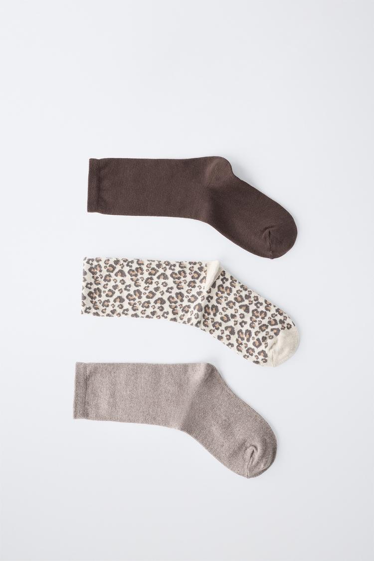 PAQUETE DE TRES CALCETINES LARGOS CON ESTAMPADO ANIMAL 6