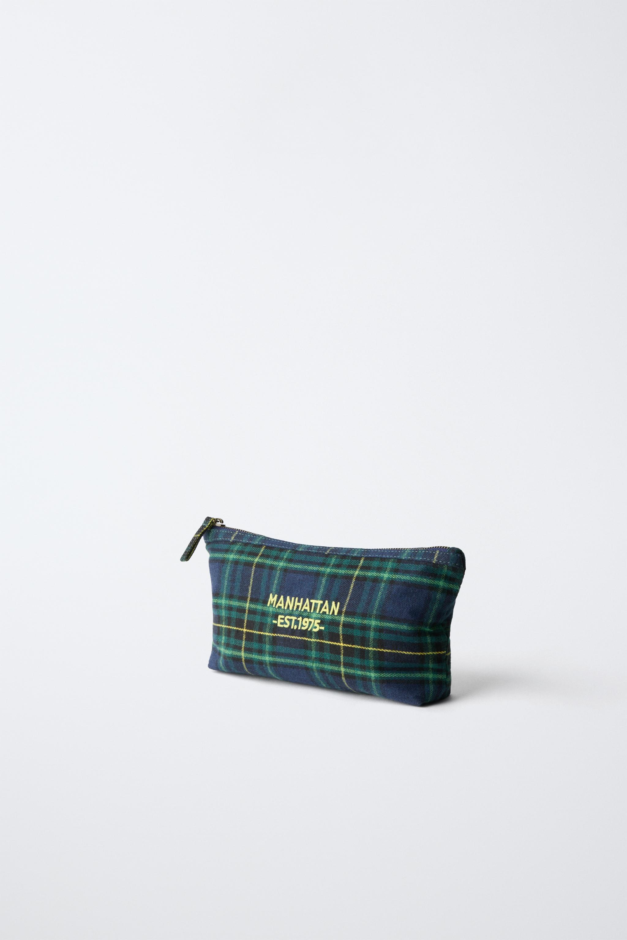 PLAID TOILETRY BAG