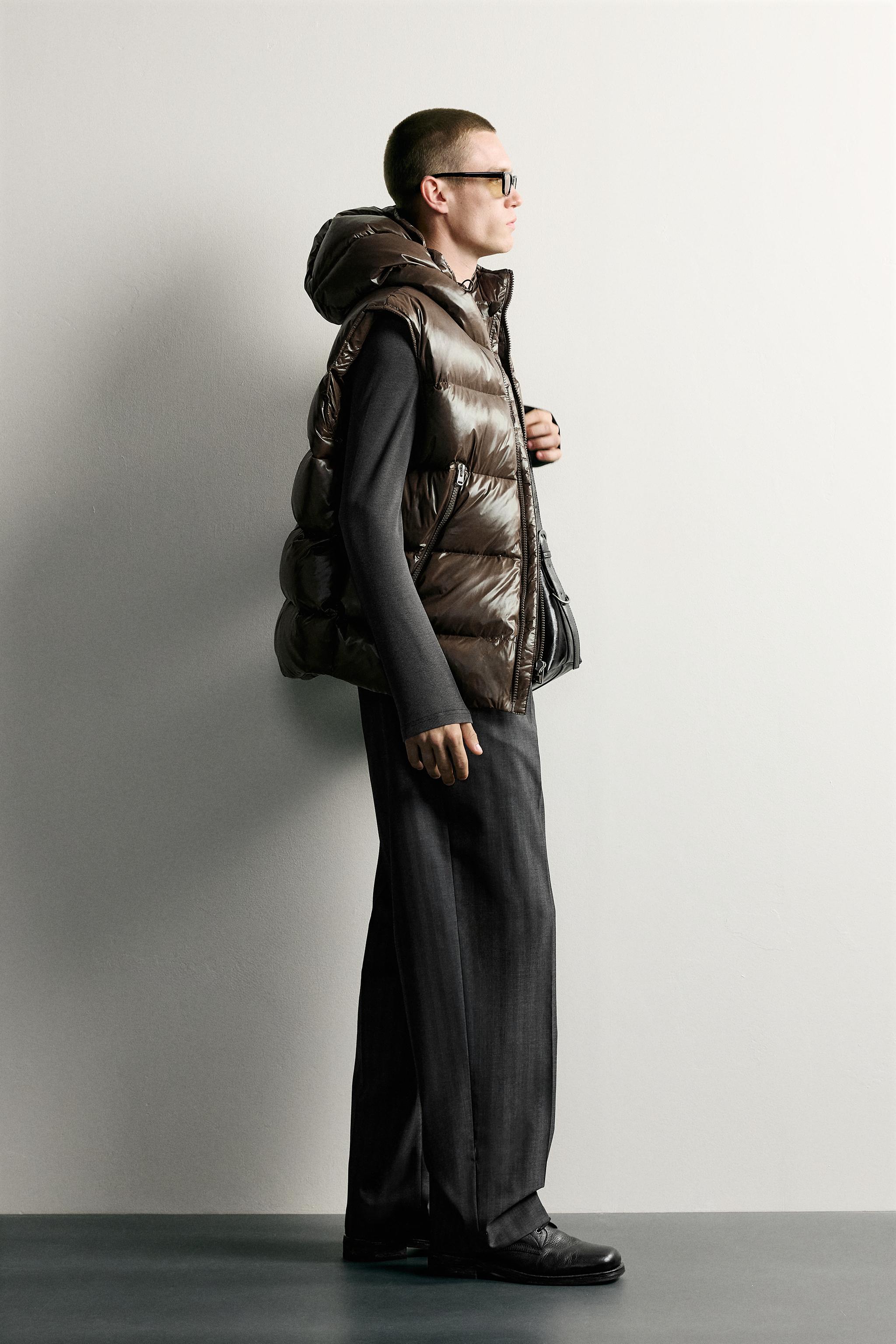 60% DOWN - 40% FEATHER WATER-REPELLENT VEST