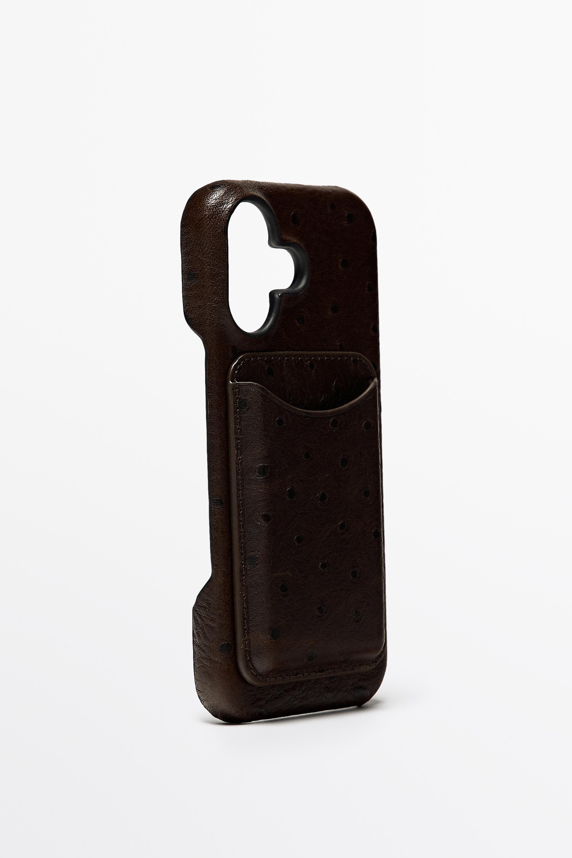 Textured Nappa leather iPhone 17 case