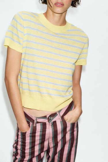 HAUT EN MAILLE FINE À RAYURES ET MANCHES COURTES - Rayures de Zara - Image 2