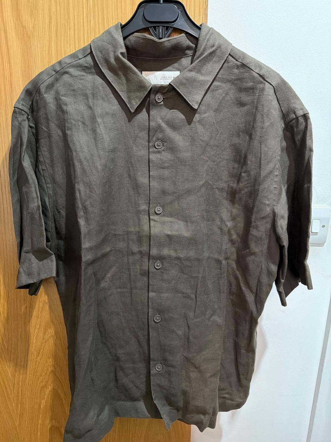 LINEN SHIRT SLEEVE OVERSHIRT. BARELY USED