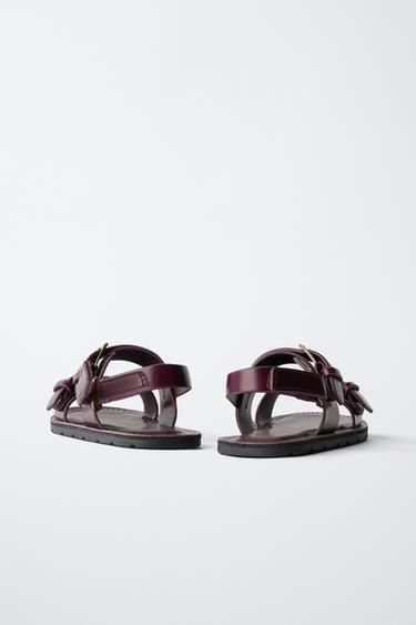 SANDALIA PIEL - Violeta Berenjena de Zara