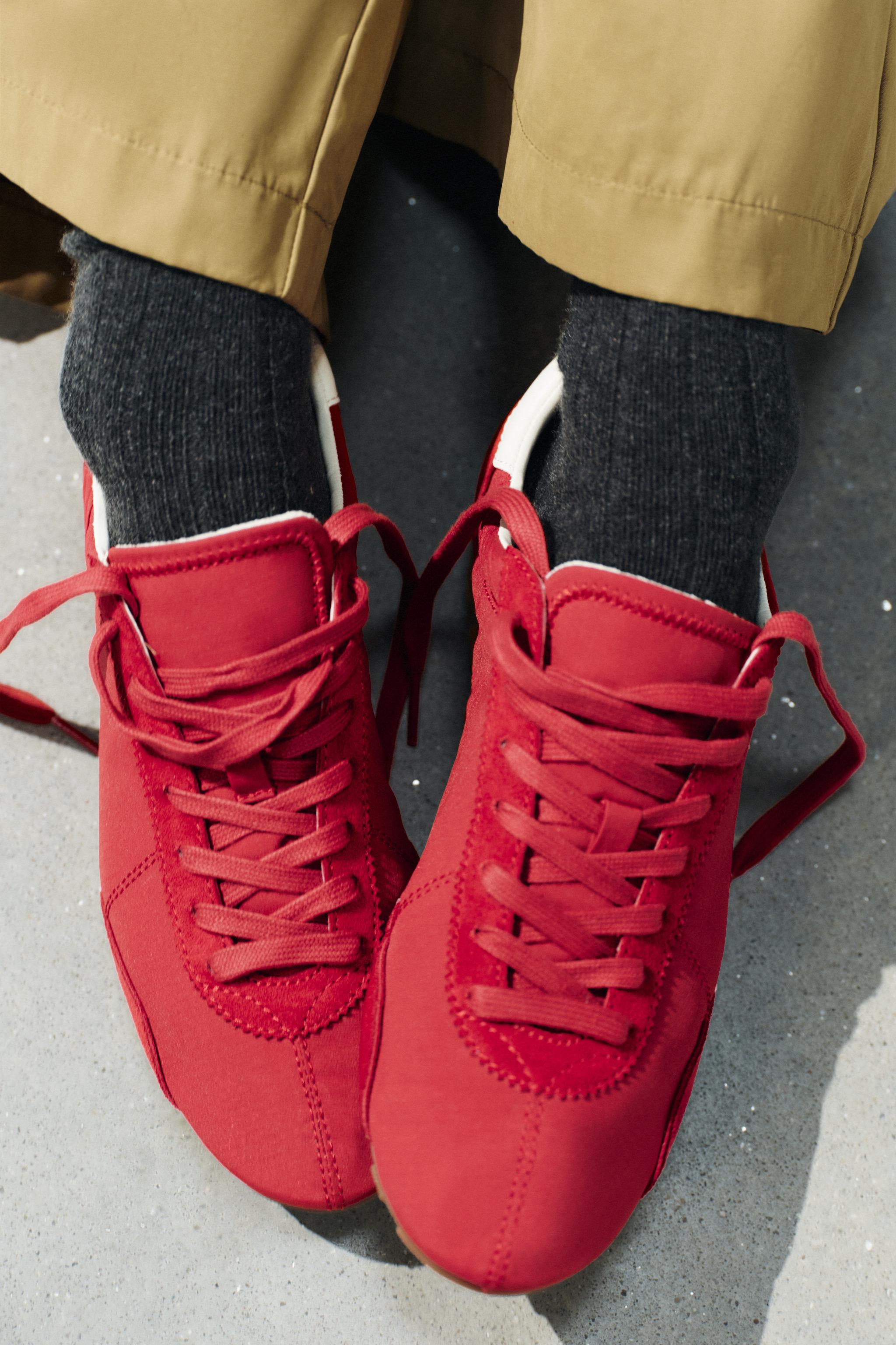HEEL COUNTER SNEAKERS — Red