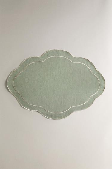 LINEN CHRISTMAS PLACEMAT WITH THREAD DETAIL - أخضر /أزرق الخاص بـ Zara