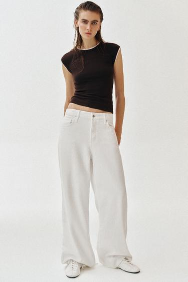 تيشرت بمظهر أكمام مزدوجة قصيرة - شوكولاتة الخاص بـ Zara